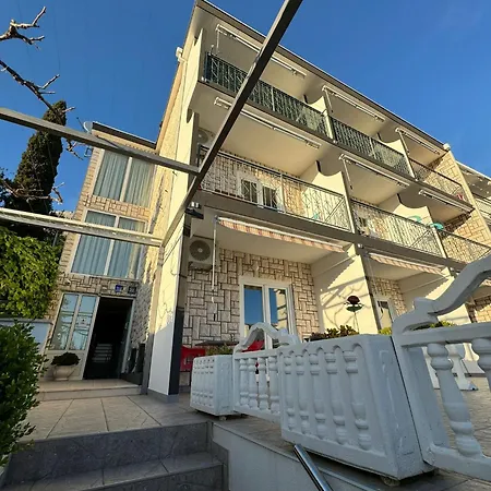 Simovic Guest house 3*
