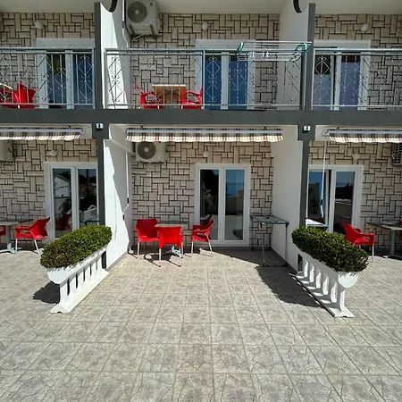 Simovic Guest house Baska Voda