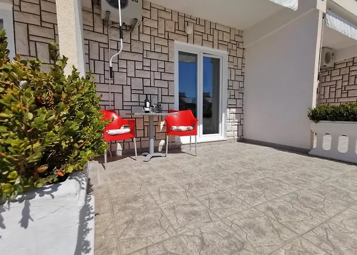 Simovic 3* Baška Voda